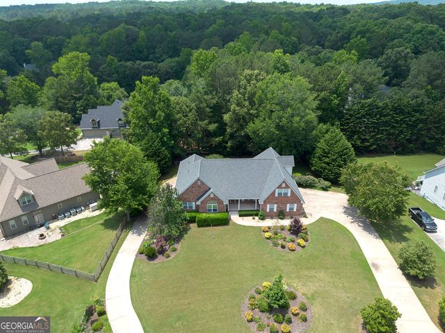20 Spring Lake Trail NE, White, GA 30184