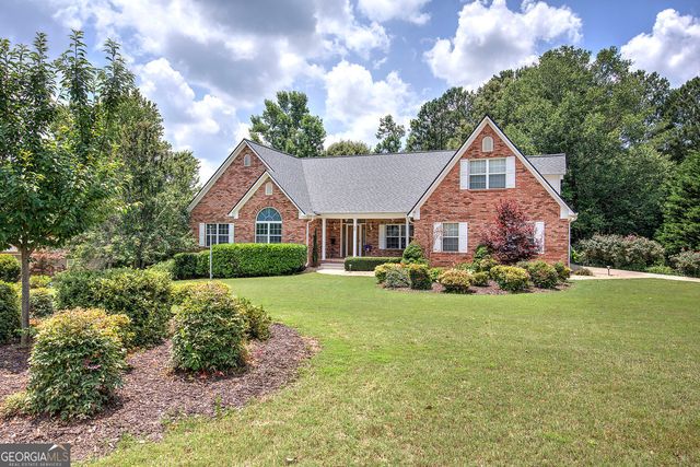 20 Spring Lake Trail NE, White, GA 30184
