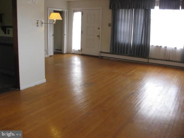 1025 SCOTT AVE, Upper Chichester, PA 19061