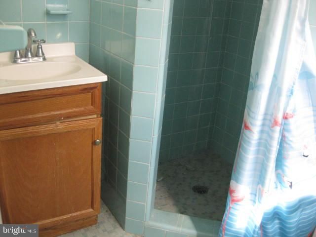 1025 SCOTT AVE, Upper Chichester, PA 19061