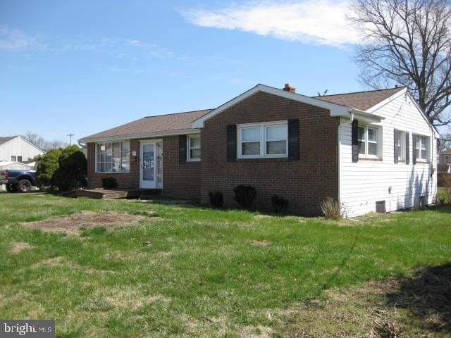 1025 SCOTT AVE, Upper Chichester, PA 19061