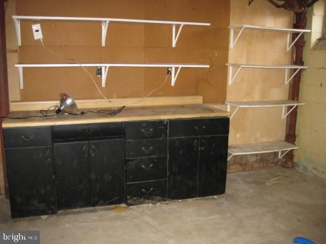 1025 SCOTT AVE, Upper Chichester, PA 19061