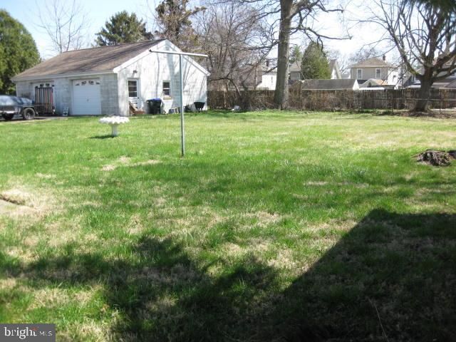 1025 SCOTT AVE, Upper Chichester, PA 19061