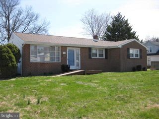 1025 SCOTT AVE, Upper Chichester, PA 19061