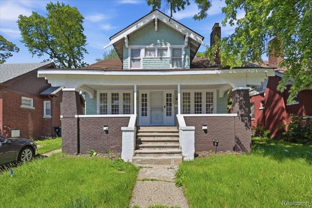 13335 Strathmoor Street, Detroit, MI 48227