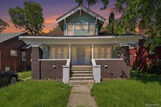 13335 Strathmoor Street, Detroit, MI 48227