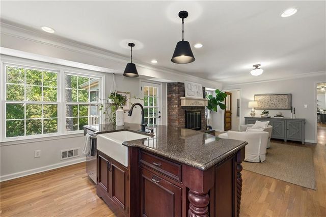 2951 Shillingford Court SE, Marietta, GA 30067