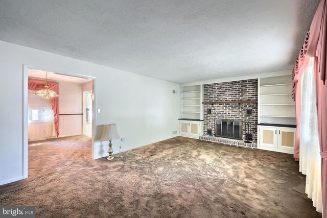 1970 HAMPTON RD, York, PA 17408