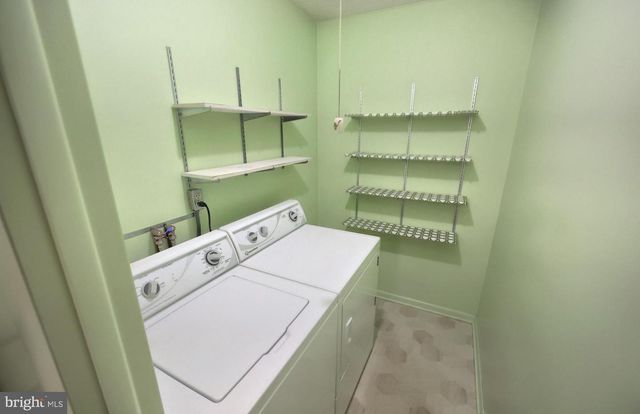 1970 HAMPTON RD, York, PA 17408