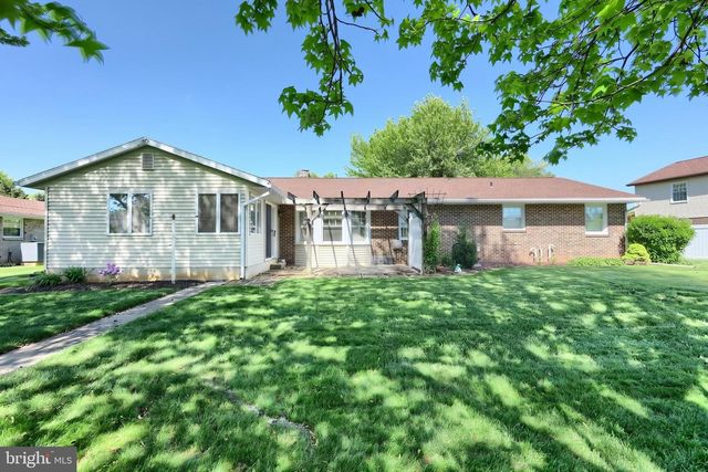 1970 HAMPTON RD, York, PA 17408