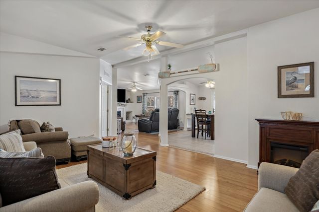 10165 Northlake Circle, Kemp, TX 75143
