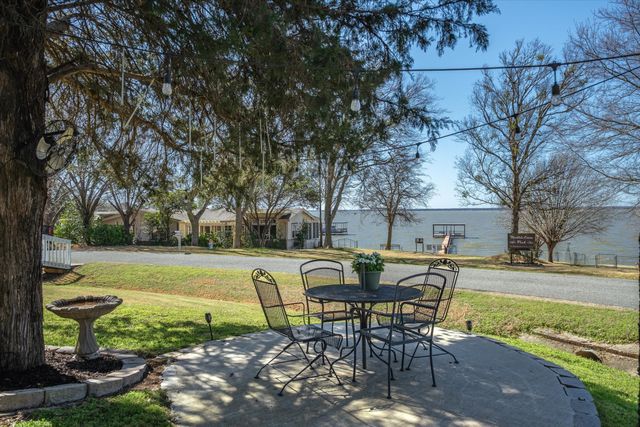 10165 Northlake Circle, Kemp, TX 75143