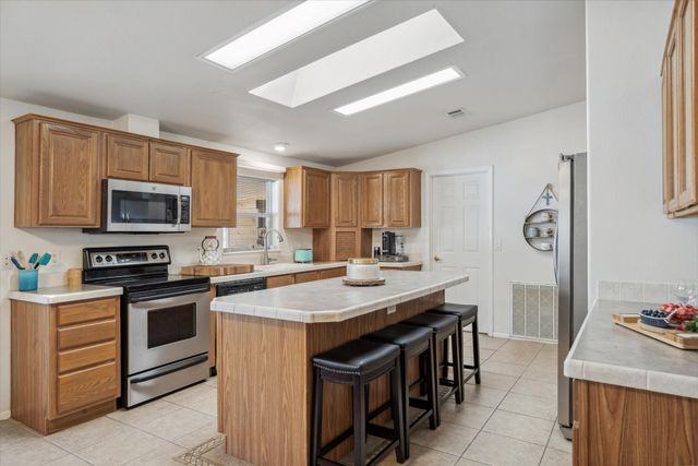 10165 Northlake Circle, Kemp, TX 75143