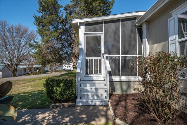 10165 Northlake Circle, Kemp, TX 75143