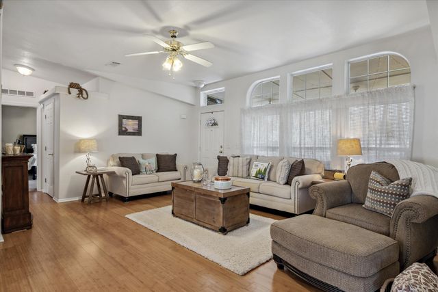 10165 Northlake Circle, Kemp, TX 75143