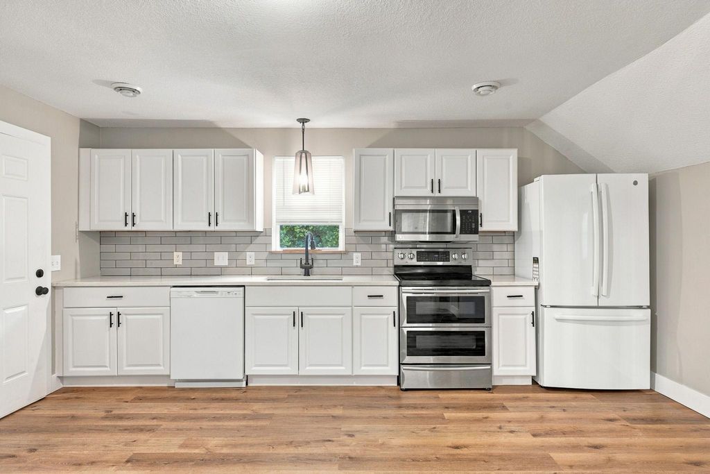 3813 Brunswick Avenue S, Saint Louis Park, MN 55416 — photo 4