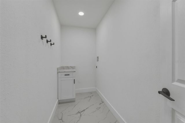 1413 MAY STREET, Lutz, FL 33548