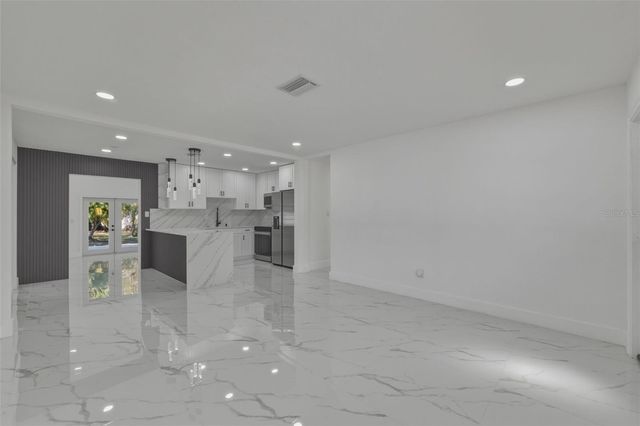 1413 MAY STREET, Lutz, FL 33548