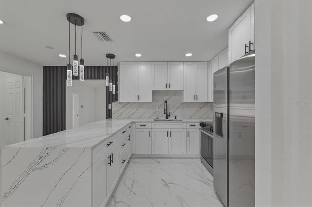 1413 MAY STREET, Lutz, FL 33548