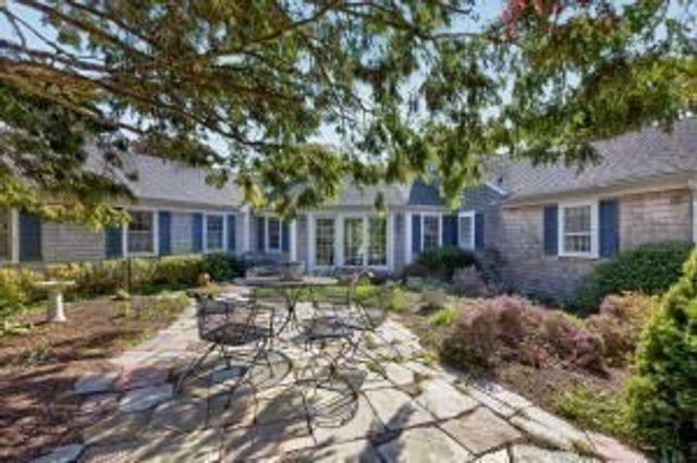 148 Seapine Rd, Chatham, MA 02650