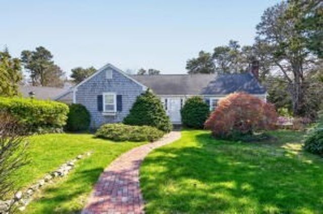 148 Seapine Rd, Chatham, MA 02650