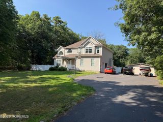 35 Lacey Road, Whiting, NJ 08759