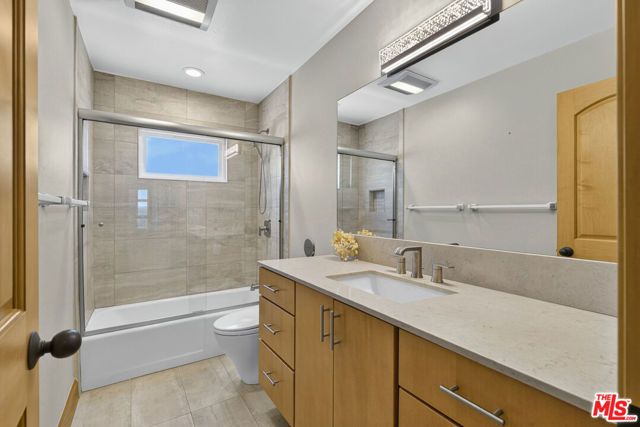 23907 Malibu Knolls Road, Malibu, CA 90265