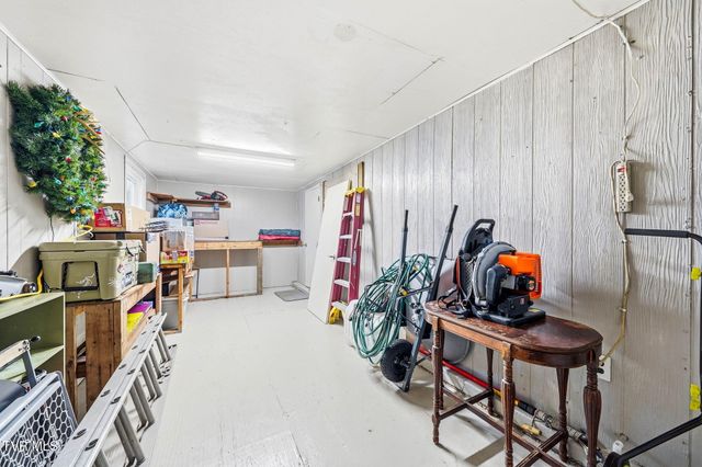 121 Chateaugay Road, Kingsport, TN 37660