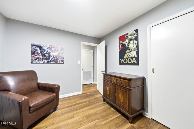 121 Chateaugay Road, Kingsport, TN 37660