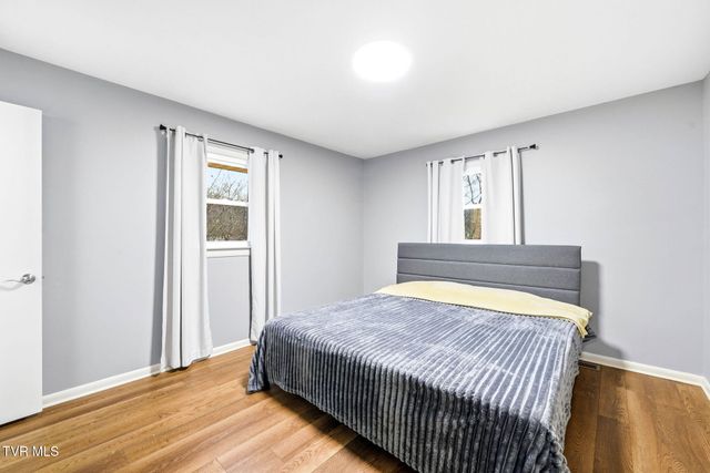 121 Chateaugay Road, Kingsport, TN 37660