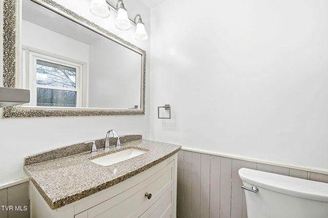 121 Chateaugay Road, Kingsport, TN 37660