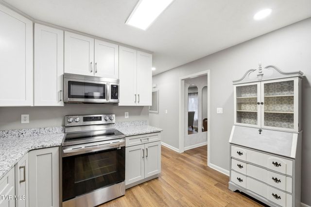 121 Chateaugay Road, Kingsport, TN 37660