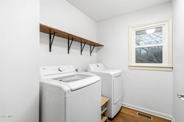 121 Chateaugay Road, Kingsport, TN 37660