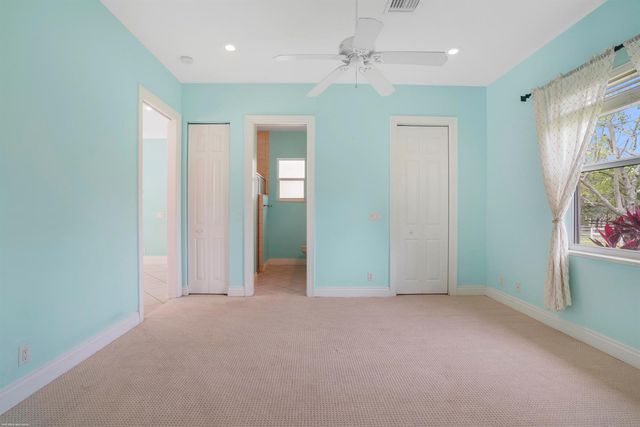 2560 Buck Ridge Trail, Loxahatchee, FL 33470