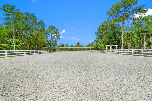 2560 Buck Ridge Trail, Loxahatchee, FL 33470