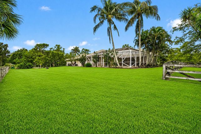 2560 Buck Ridge Trail, Loxahatchee, FL 33470