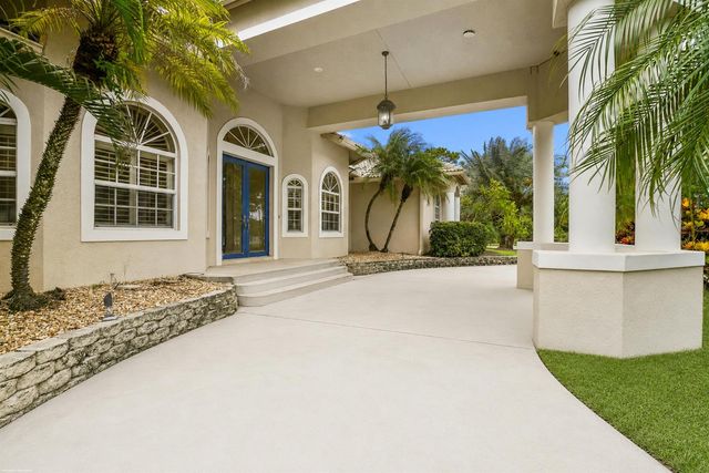 2560 Buck Ridge Trail, Loxahatchee, FL 33470