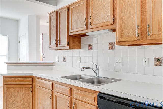 3004 Silverbush Ct, Henrico, VA 23228