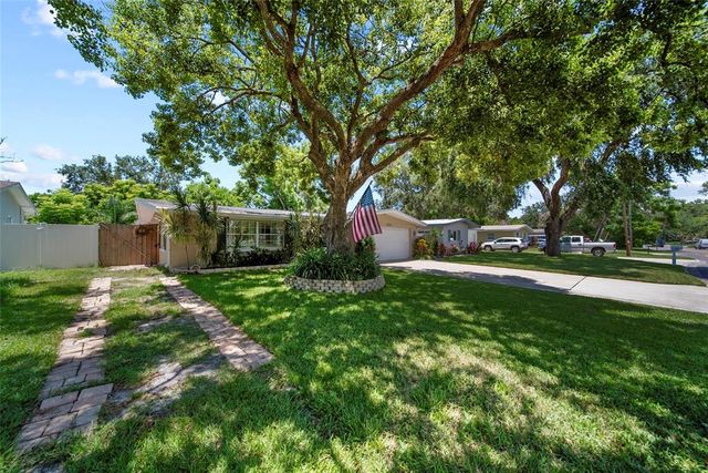 1372 S HILLCREST AVENUE, Clearwater, FL 33756