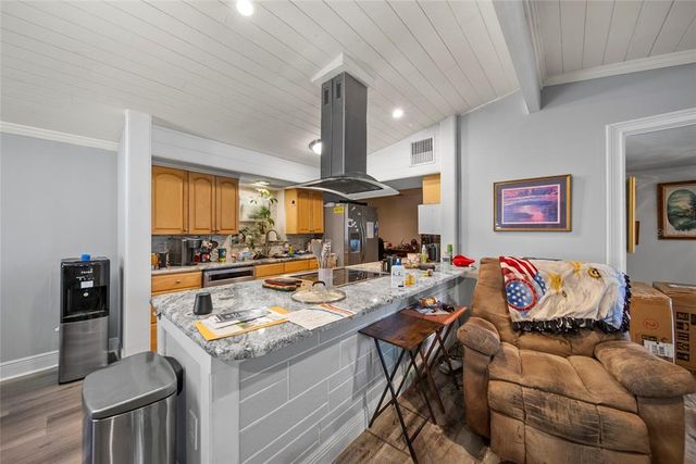 1372 S HILLCREST AVENUE, Clearwater, FL 33756