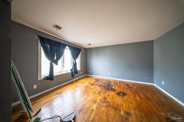 2031 Broyhill Ln, Pensacola, FL 32526