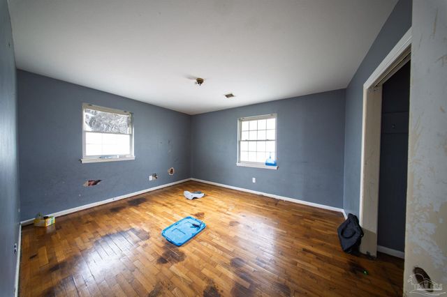 2031 Broyhill Ln, Pensacola, FL 32526