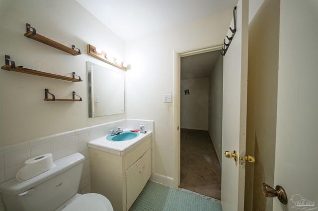 2031 Broyhill Ln, Pensacola, FL 32526