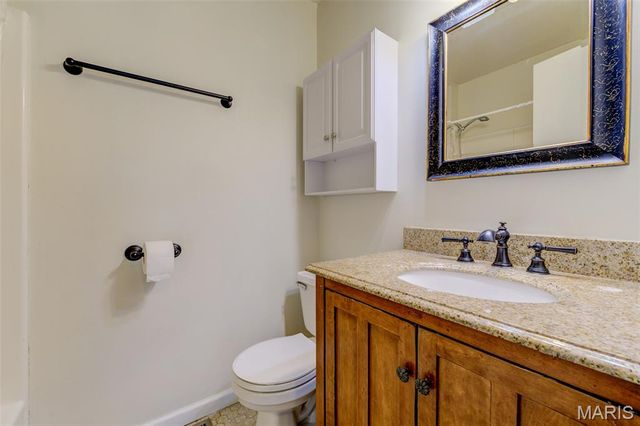 14303 Jamestown Bay Drive, Florissant, MO 63034
