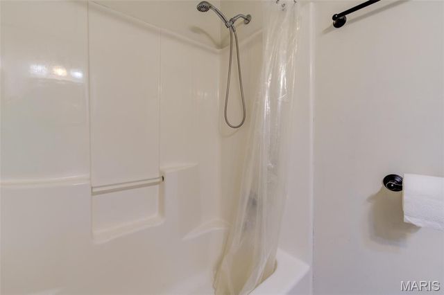 14303 Jamestown Bay Drive, Florissant, MO 63034