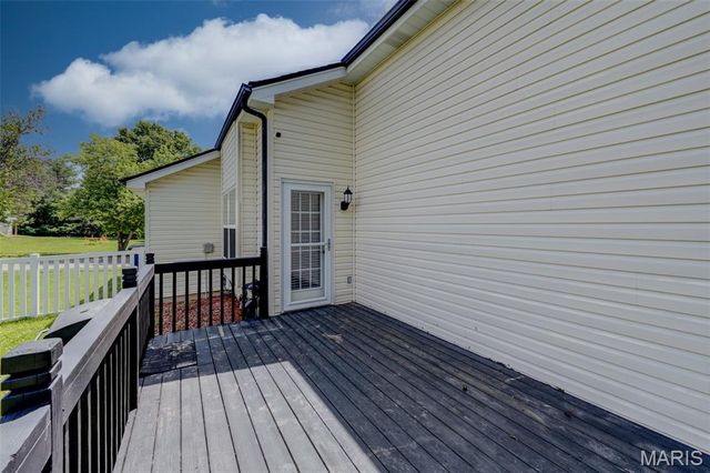 14303 Jamestown Bay Drive, Florissant, MO 63034