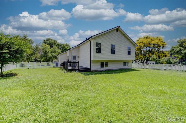 14303 Jamestown Bay Drive, Florissant, MO 63034