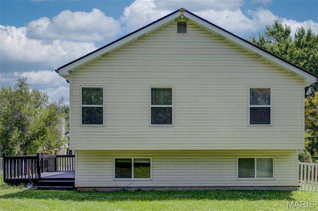 14303 Jamestown Bay Drive, Florissant, MO 63034