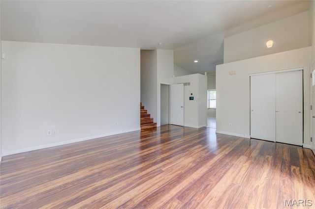 14303 Jamestown Bay Drive, Florissant, MO 63034