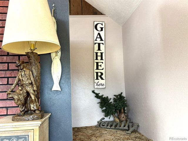 2138 Overland Cir, Jefferson, CO 80456